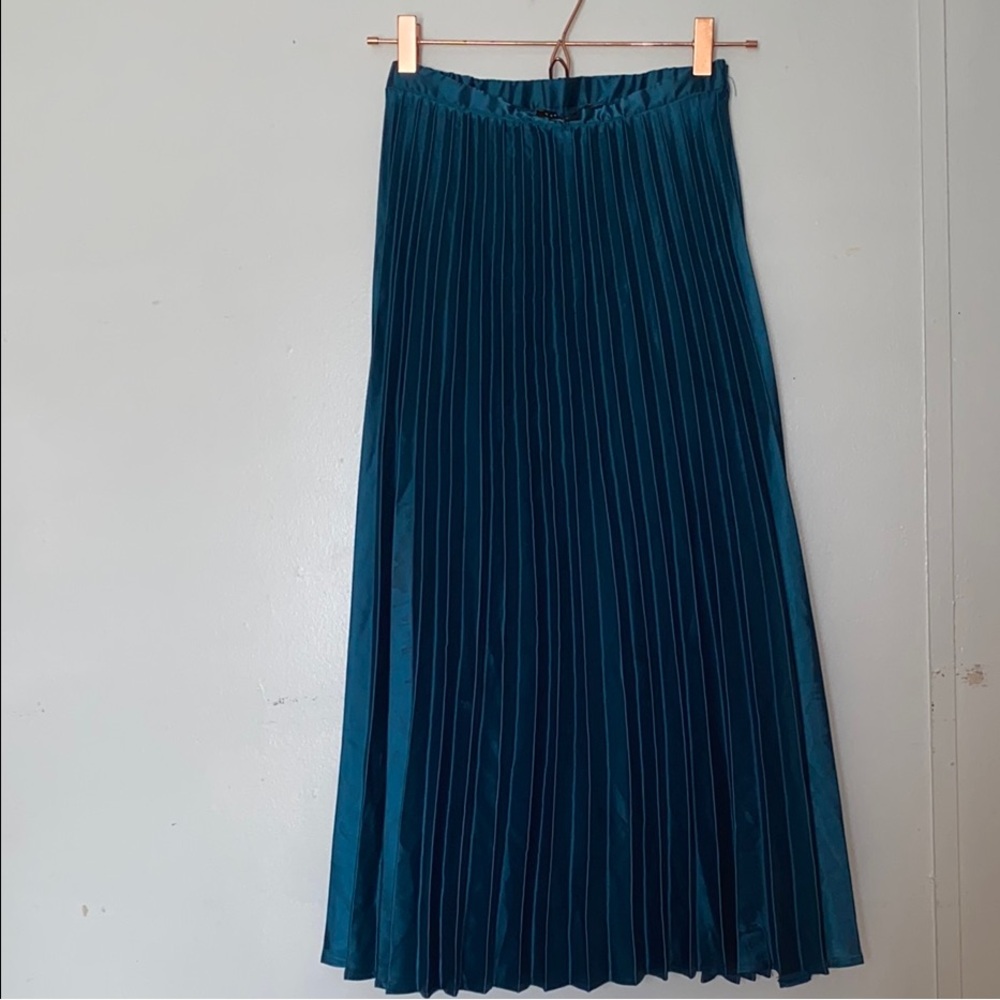 Haute Monde Teal Pleated Skirt